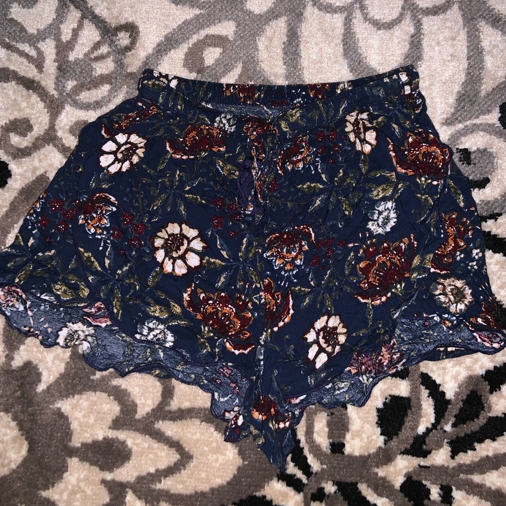 Abercrombie & Fitch floral shorts